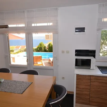 Magalia Villa *